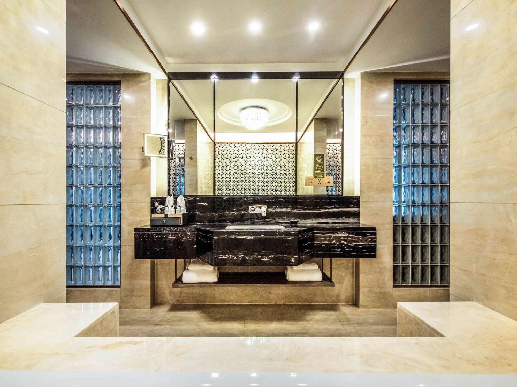 Mercure Chongqing Downtown Dış mekan fotoğraf